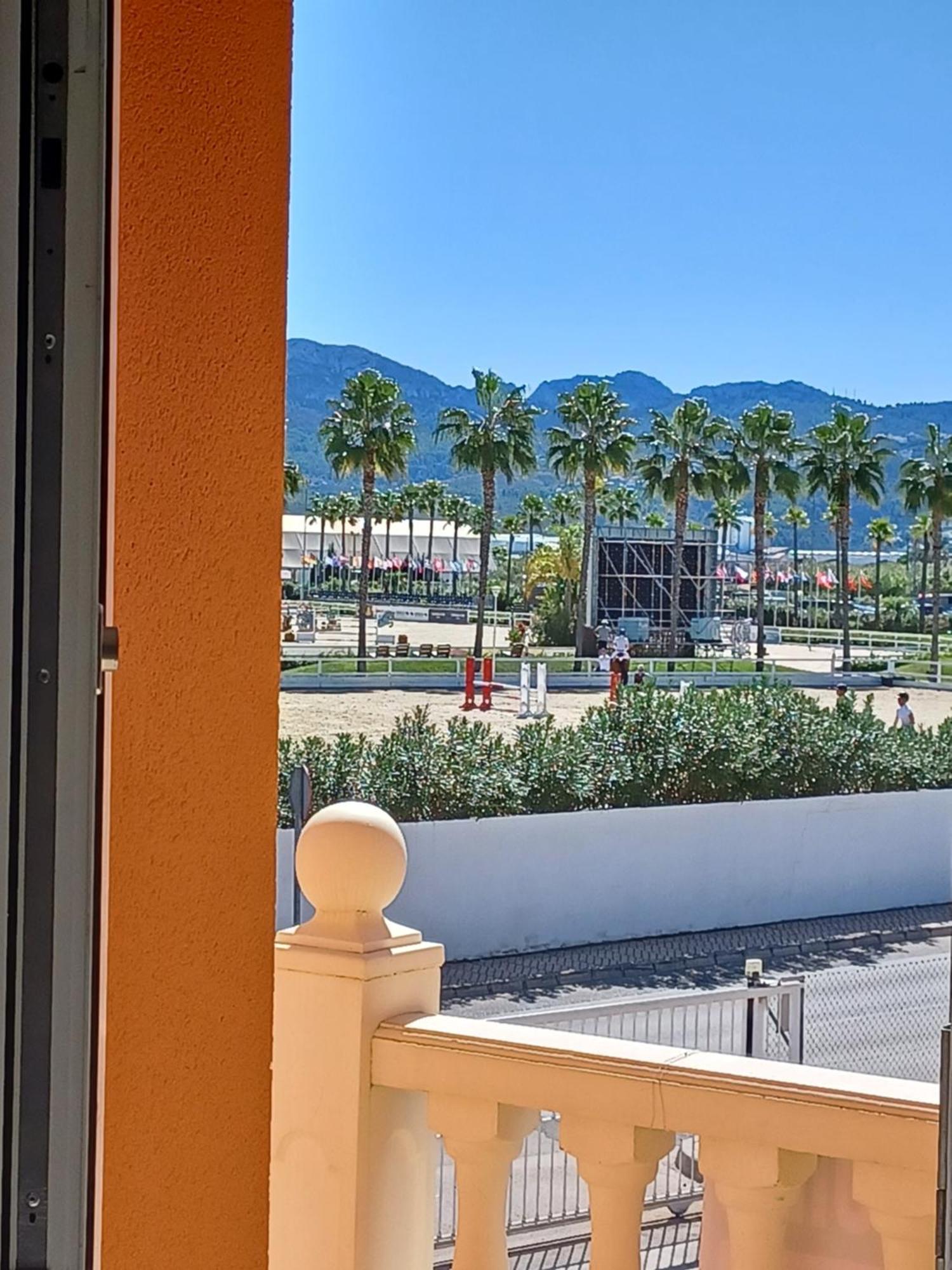 Oliva Nova Flat In Front Of Met Apartamento Exterior foto