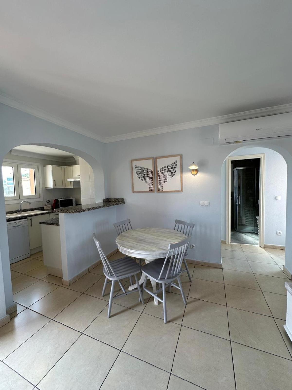 Oliva Nova Flat In Front Of Met Apartamento Exterior foto